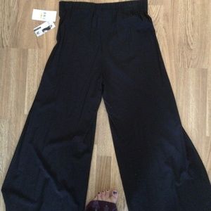 WIDE LEGS ARE BACK!!! NWT Karen kane wide leg pants size small
